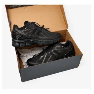 Чоловічі Кросівки New Balance 1906X Gore-Tex U190631u весна-осінь сітка мемТопна Black U190631u (Оригінал)
