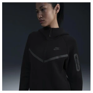 Женский Спортивный костюм Nike Комплект HV6747-010&HV6779-010 (Оригинал)
