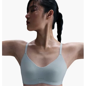 Жіночий Топ Nike Alate Minimalist Light Blue FQ3550-440 (Оригінал)