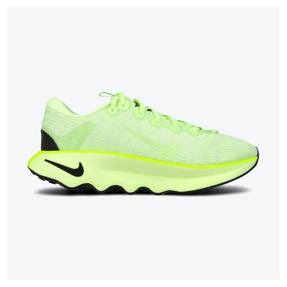 Кроссовки Nike Motiva Barely Volt/Volt Tint/Black/Volt DV1237-700 (Оригинал) - фото №2