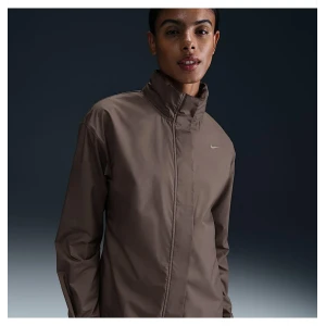 Жіноча Вітровка Nike Fast Repel Jacket Women Brown FB7451-233 (Оригінал)