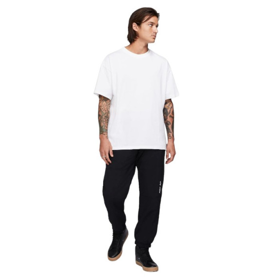 Футболка Nike Men Nike SB Tee Essentials DB9975-100 (Оригінал)