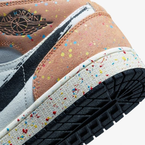 Кроссовки Jordan 1 Mid SE Brushstroke DA8005-100 - фото №4 Кроссовки Jordan 1 Mid SE Brushstroke DA8005-100 - фото №4